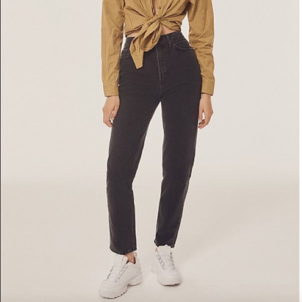 Urban Outfitters BDG Mom Jean - Washed Black